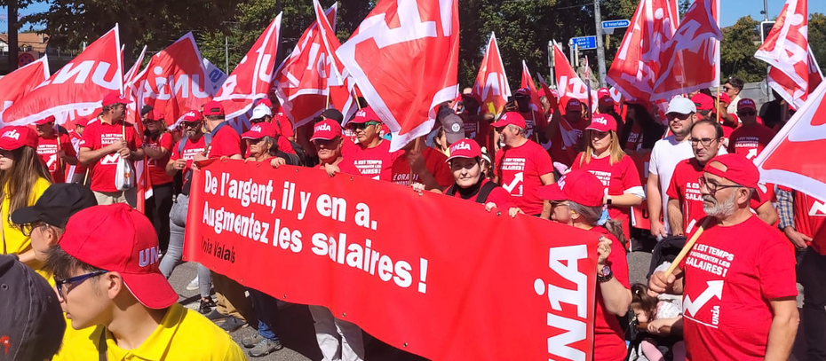 Des militant-e-s d'Unia dans une manifestation